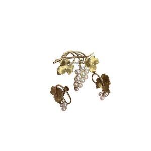 Vintage Krementz Pearl Grapes and Grape Leaf Vine Gold Overlay Brooch & Earrings